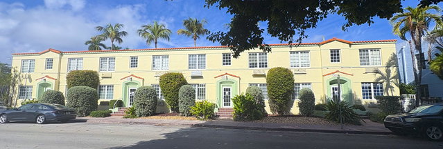 Santana Condo photo 2